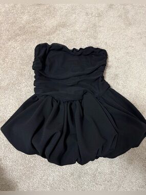 SHEIN Black Strapless Bubble-Hem Dress with Shorts